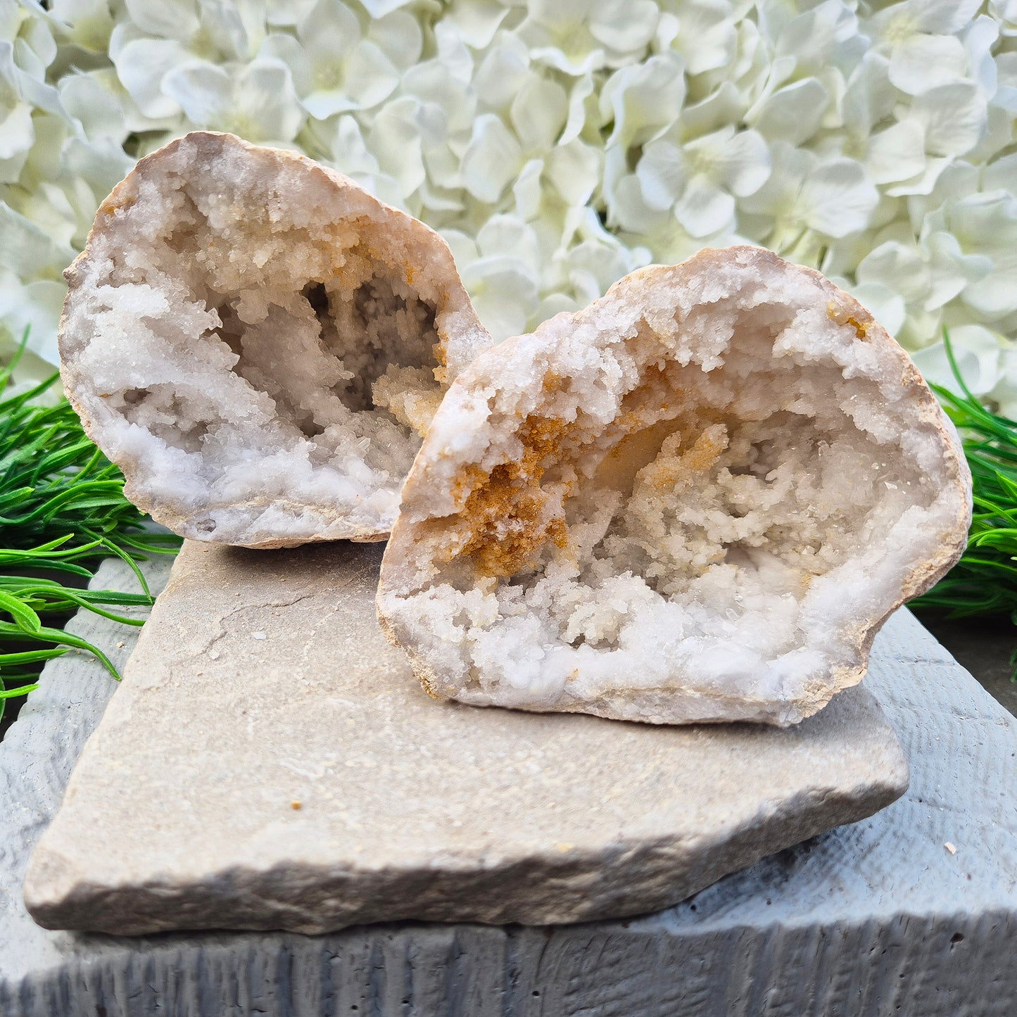 A natural quartz geode pair that fills your space with soft, uplifting energy. Ideal for calm home décor, meditation areas, and thoughtful gifting.