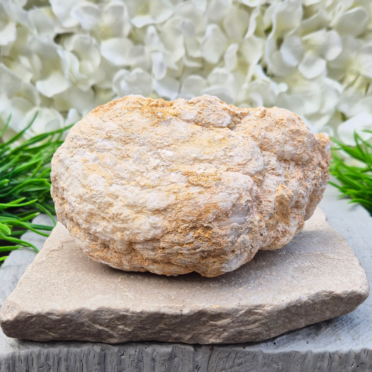 Beautiful quartz geode pair with a gentle, room-settling energy. Perfect for peaceful décor, spiritual spaces, and meaningful crystal gifts.