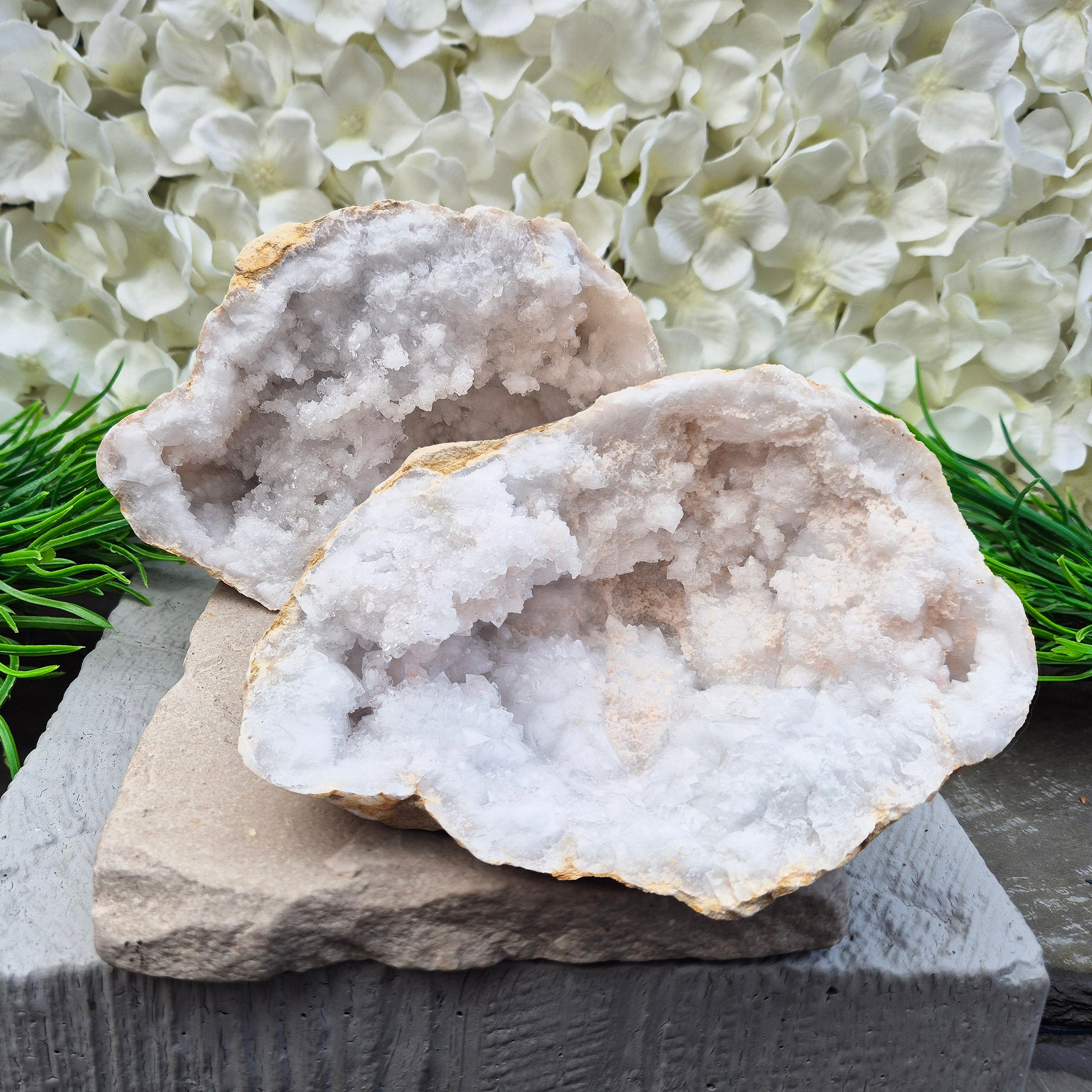 Striking quartz geode pair that radiates gentle, ambient energy. Great for mindful décor, gifting, and creating a calm, welcoming space.