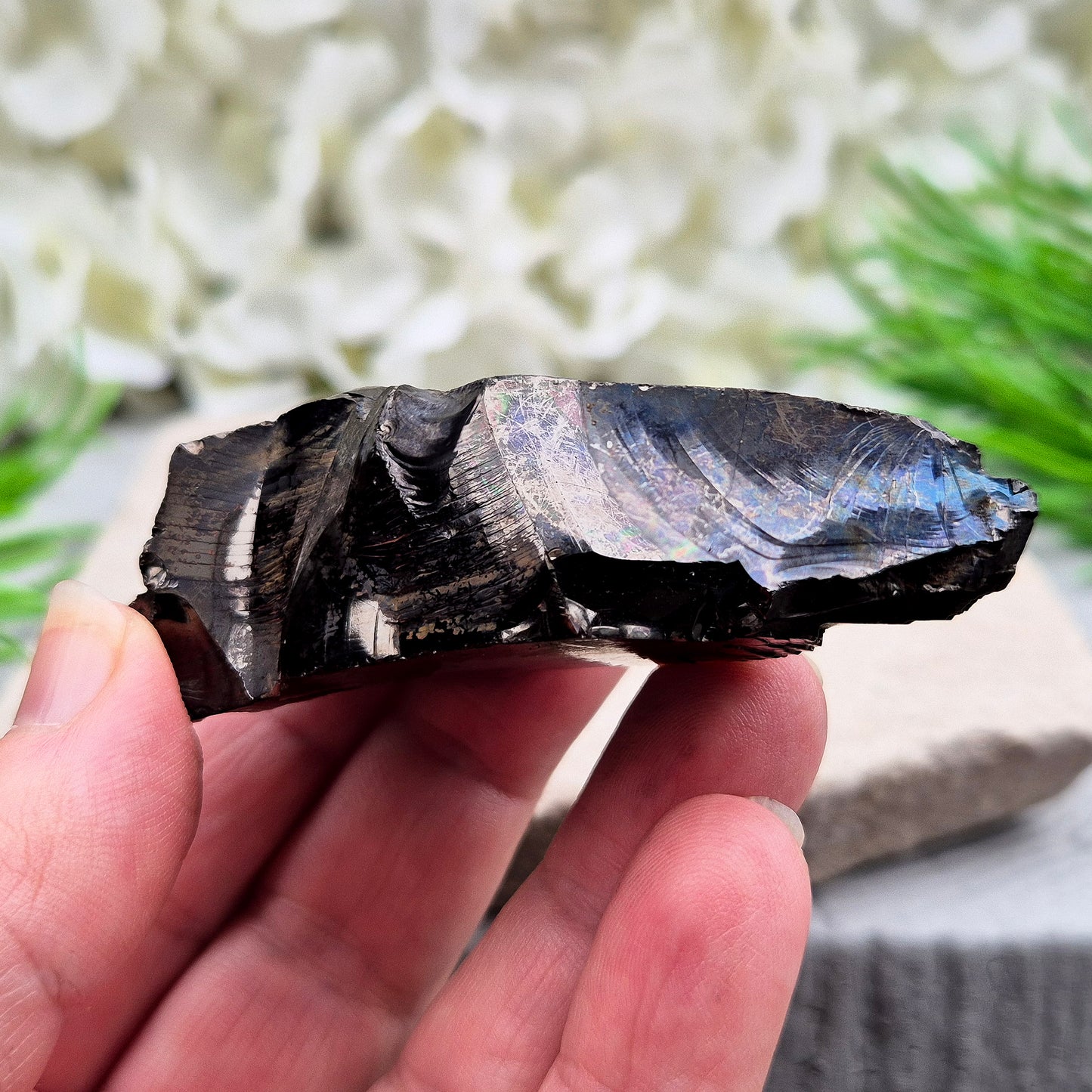 Colombian Shungite for grounding and energetic protection. A natural stone used to stabilise energy, reduce unwanted vibes, and support a balanced space.