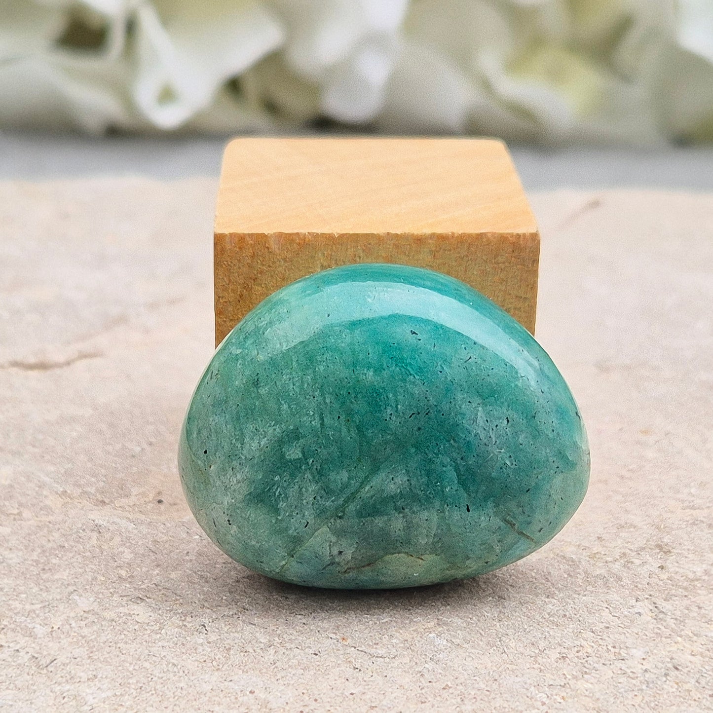 Polished Amazonite galets with calming, balanced energy. Ideal for easing stress, open communication, and supportive everyday use. 