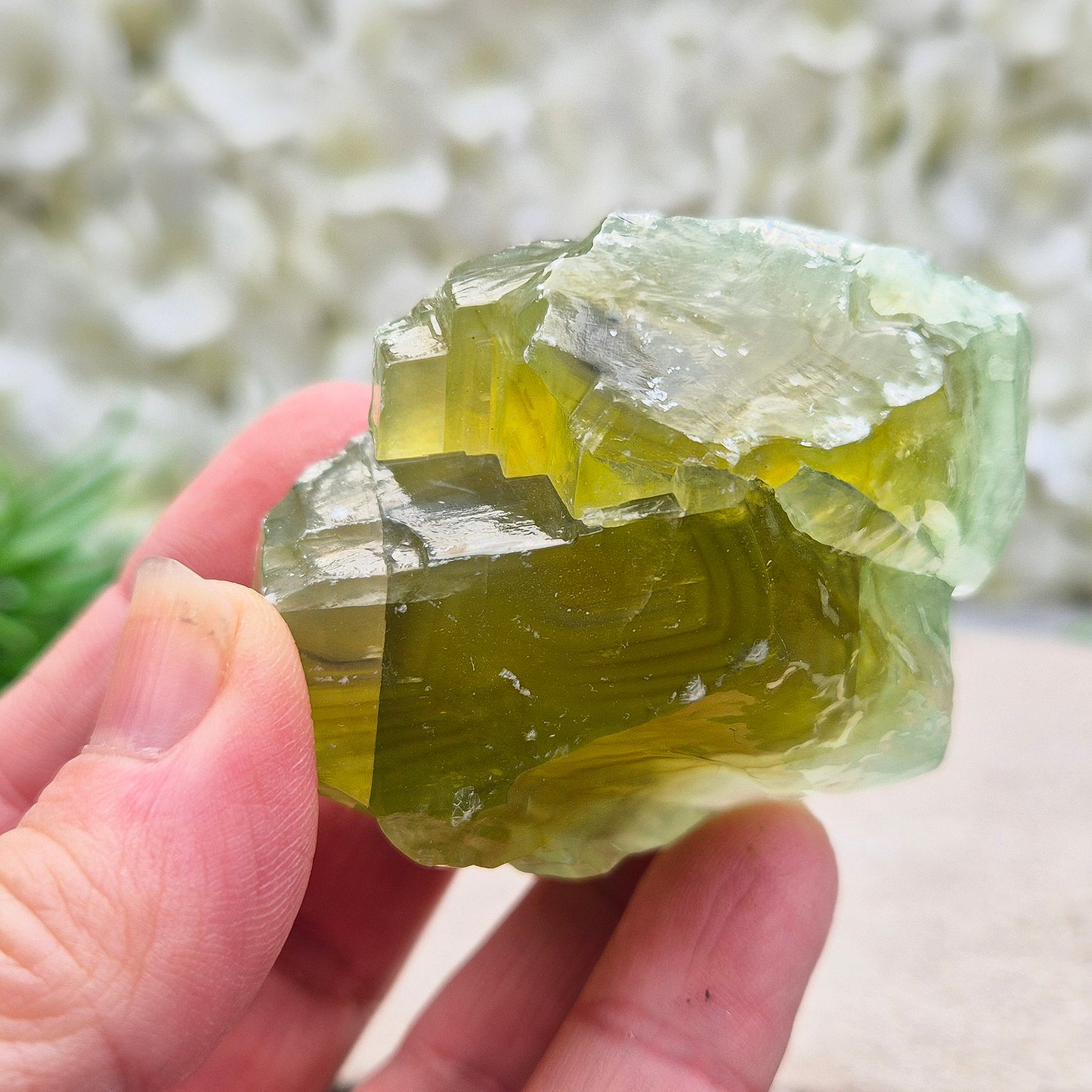 Soothing Green Calcite chunk that encourages release, emotional balance and gentle renewal. Ideal for heart-centred energy work and fresh starts.
