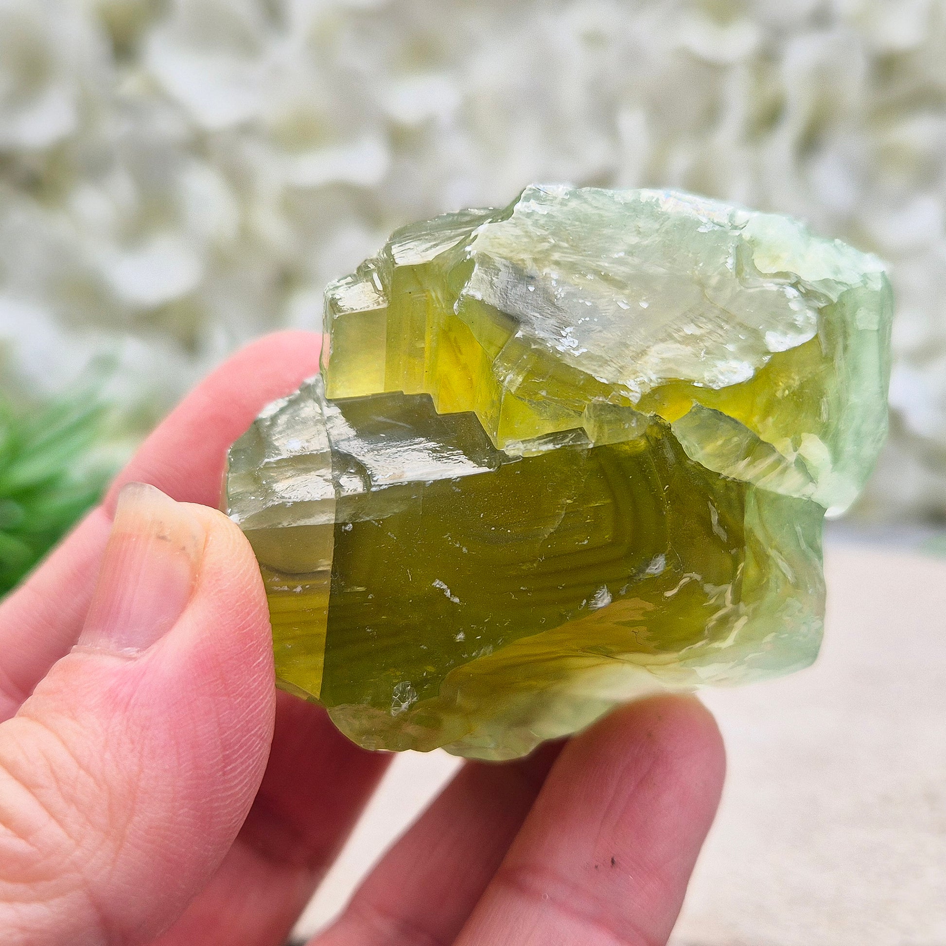 Soothing Green Calcite chunk that encourages release, emotional balance and gentle renewal. Ideal for heart-centred energy work and fresh starts.