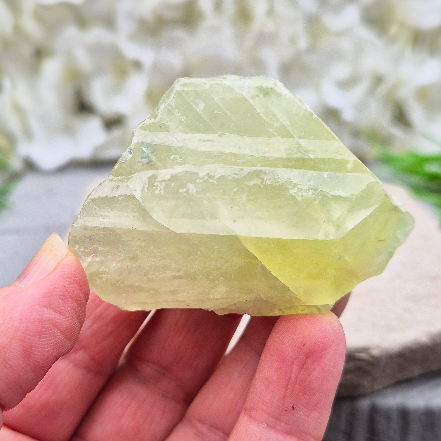 Soothing Green Calcite chunk that encourages release, emotional balance and gentle renewal. Ideal for heart-centred energy work and fresh starts.