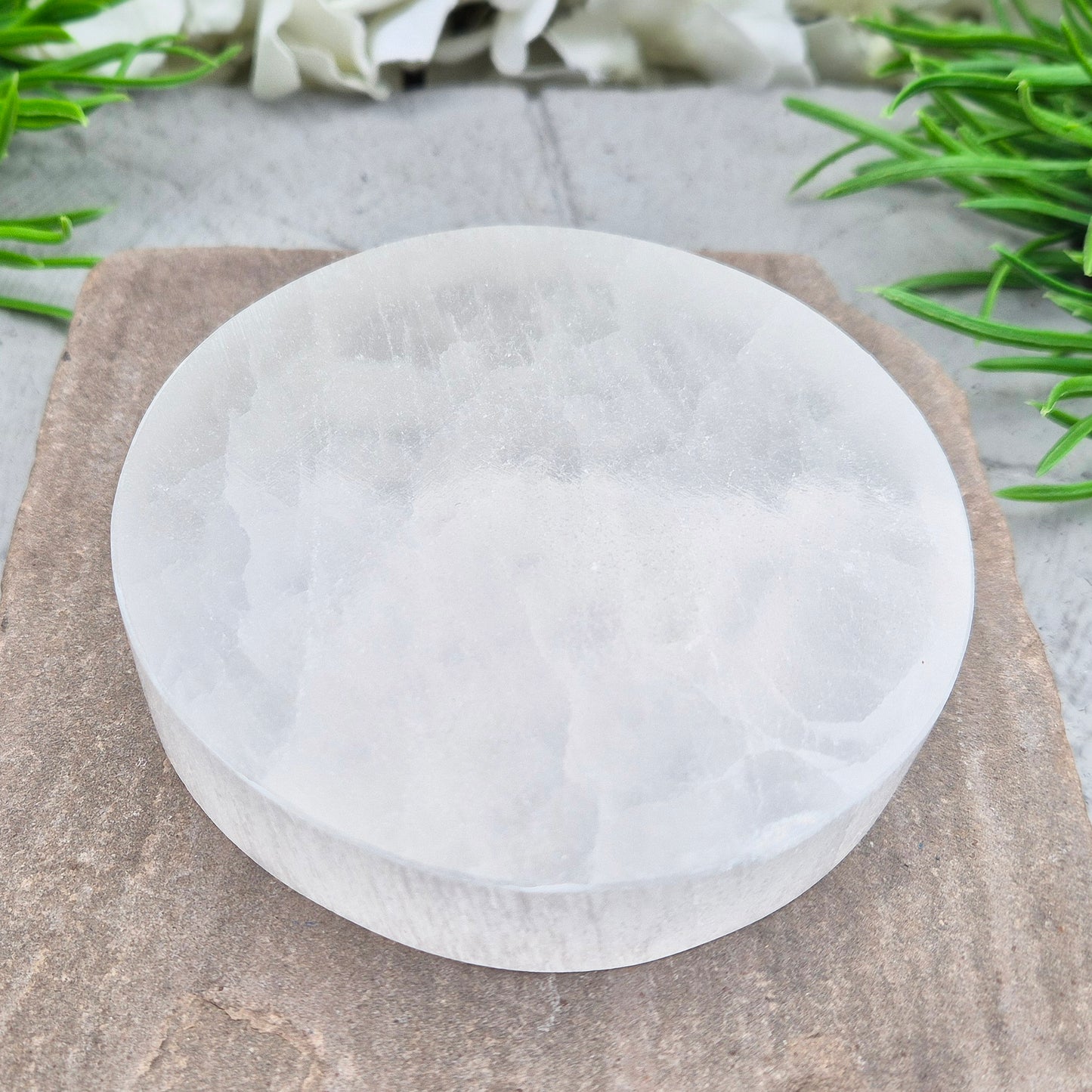 Selenite Crystal Cleansing & Charging Circular Plate, Display Base, 10 cm diameter