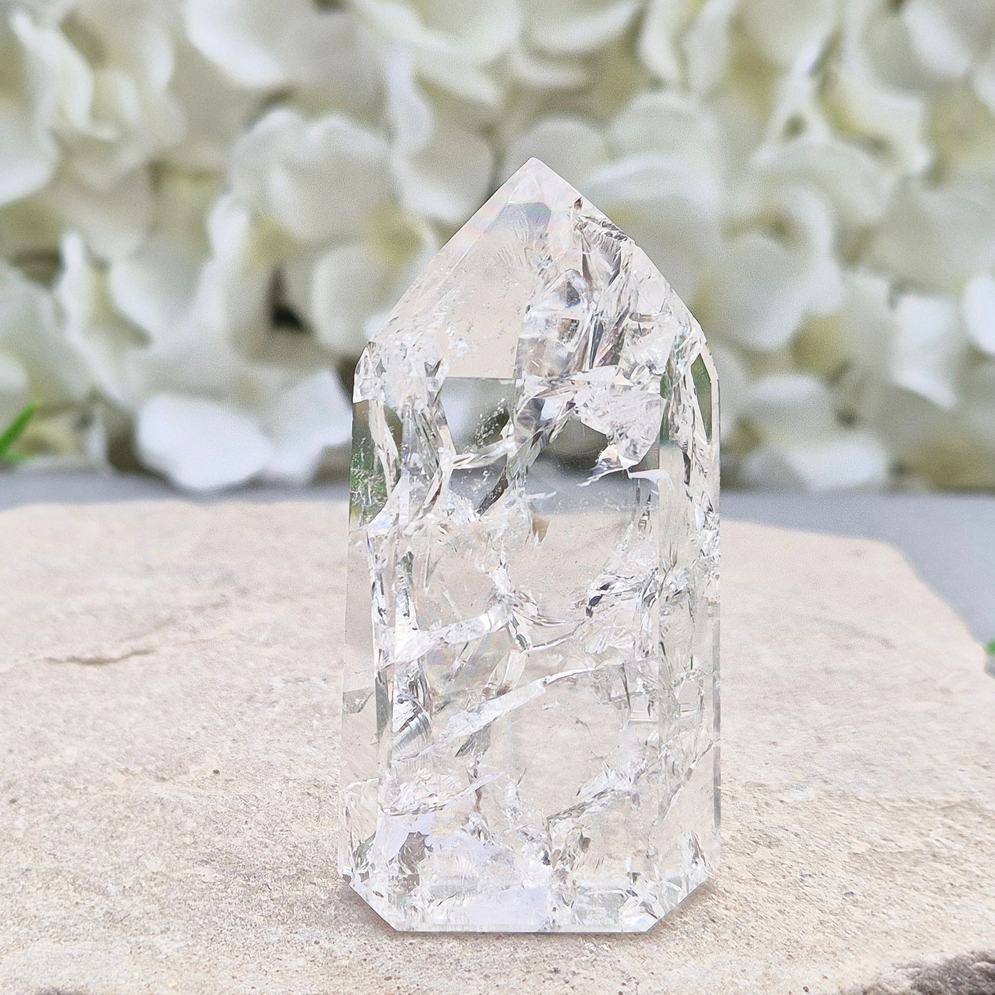 Amplify energy with this Fire and Ice Quartz point. Perfect for clarity, healing, and balancing ying-yang energies.