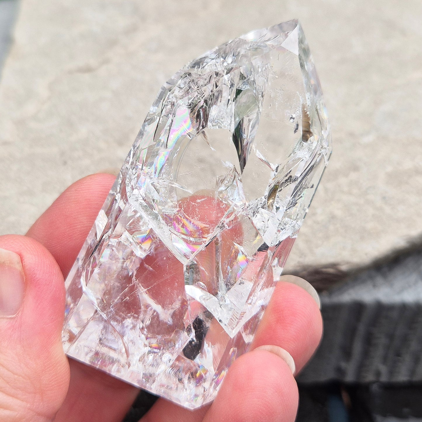 Amplify energy with this Fire and Ice Quartz point. Perfect for clarity, healing, and balancing ying-yang energies.