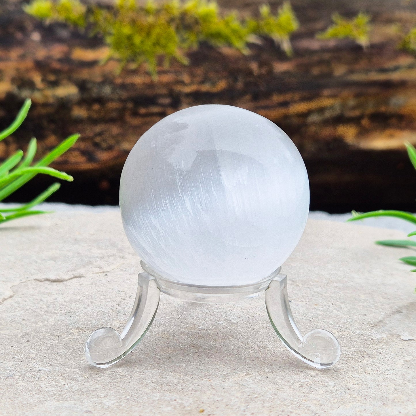 Selenite crystal sphere that brings soft, cleansing energy and a calm atmosphere. Ideal for clearing spaces, uplifting energy and gentle display.