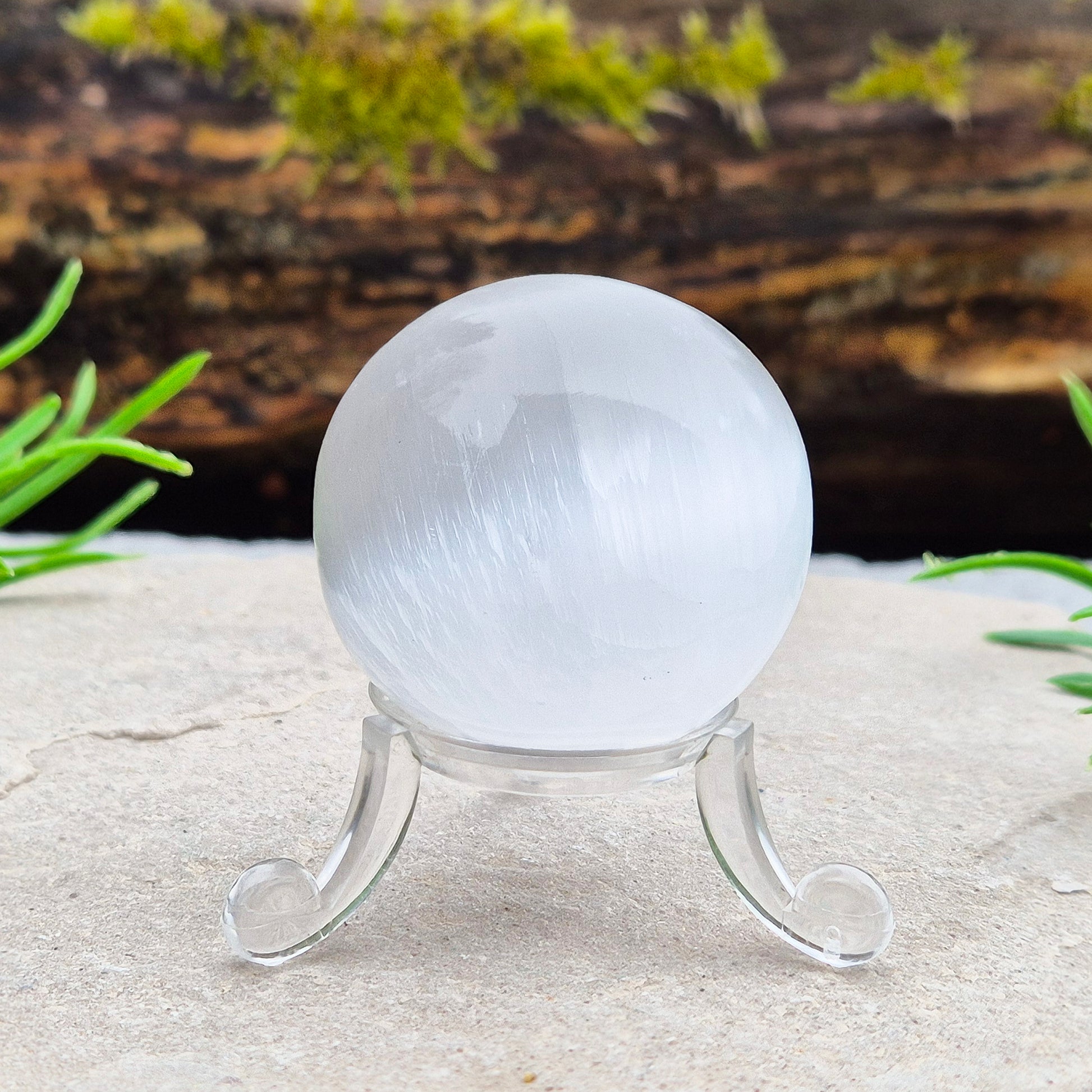 Selenite crystal sphere that brings soft, cleansing energy and a calm atmosphere. Ideal for clearing spaces, uplifting energy and gentle display.