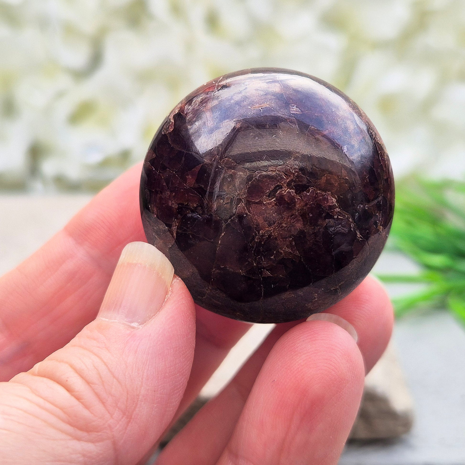 Natural Almandine-Pyrope Star Garnet palm stone. Sparkling, rare, and ideal for meditation, energy work, or display.