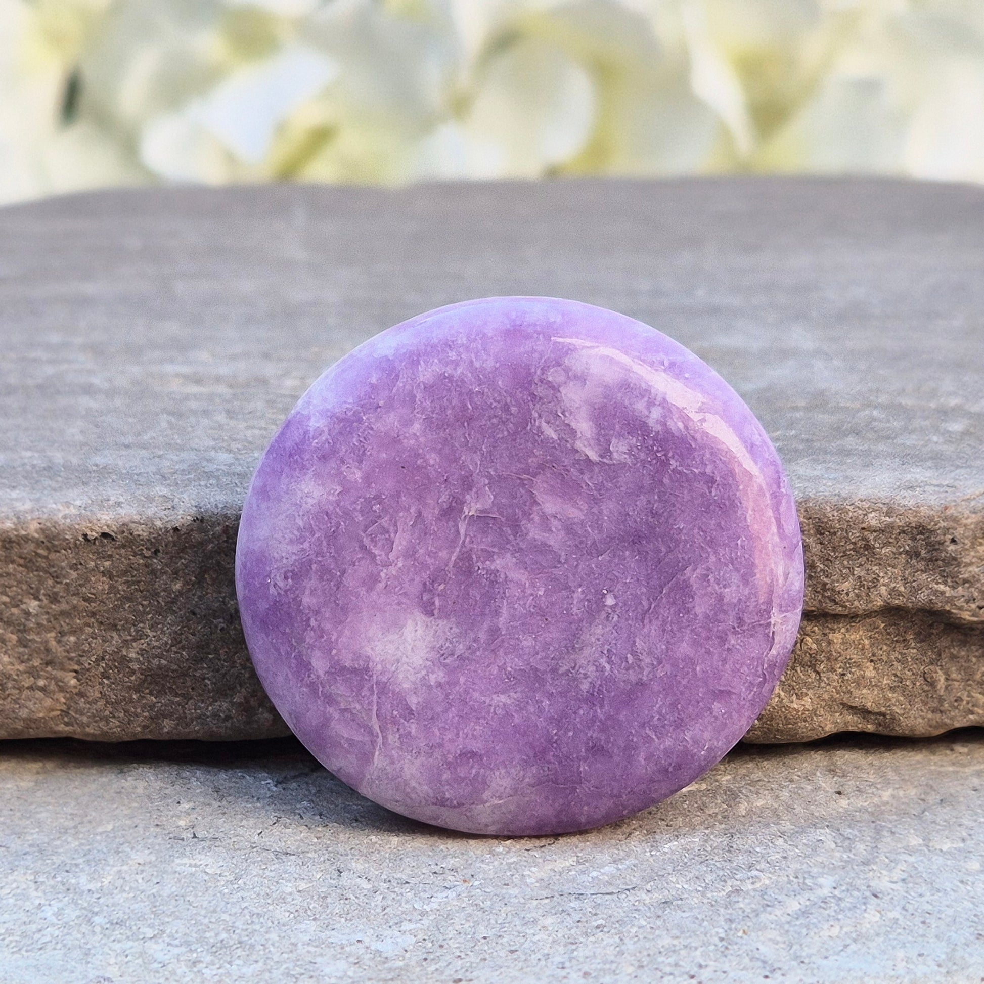 Beautiful Lepidolite crystal in gentle purple tones. A comforting crystal for stress, overwhelm, and relaxation — perfect as a thoughtful gift or daily support.