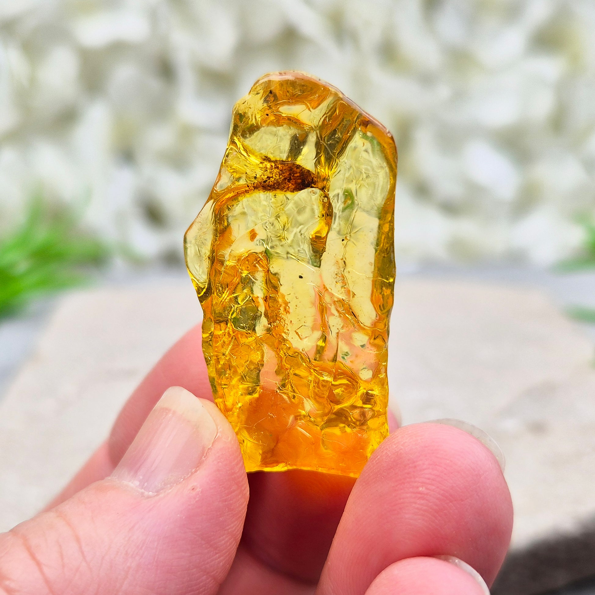 Natural Copal Amber resin with warm, uplifting energy. Traditionally used for cleansing, renewal, and positive flow. Lightweight, natural, and unique piece.