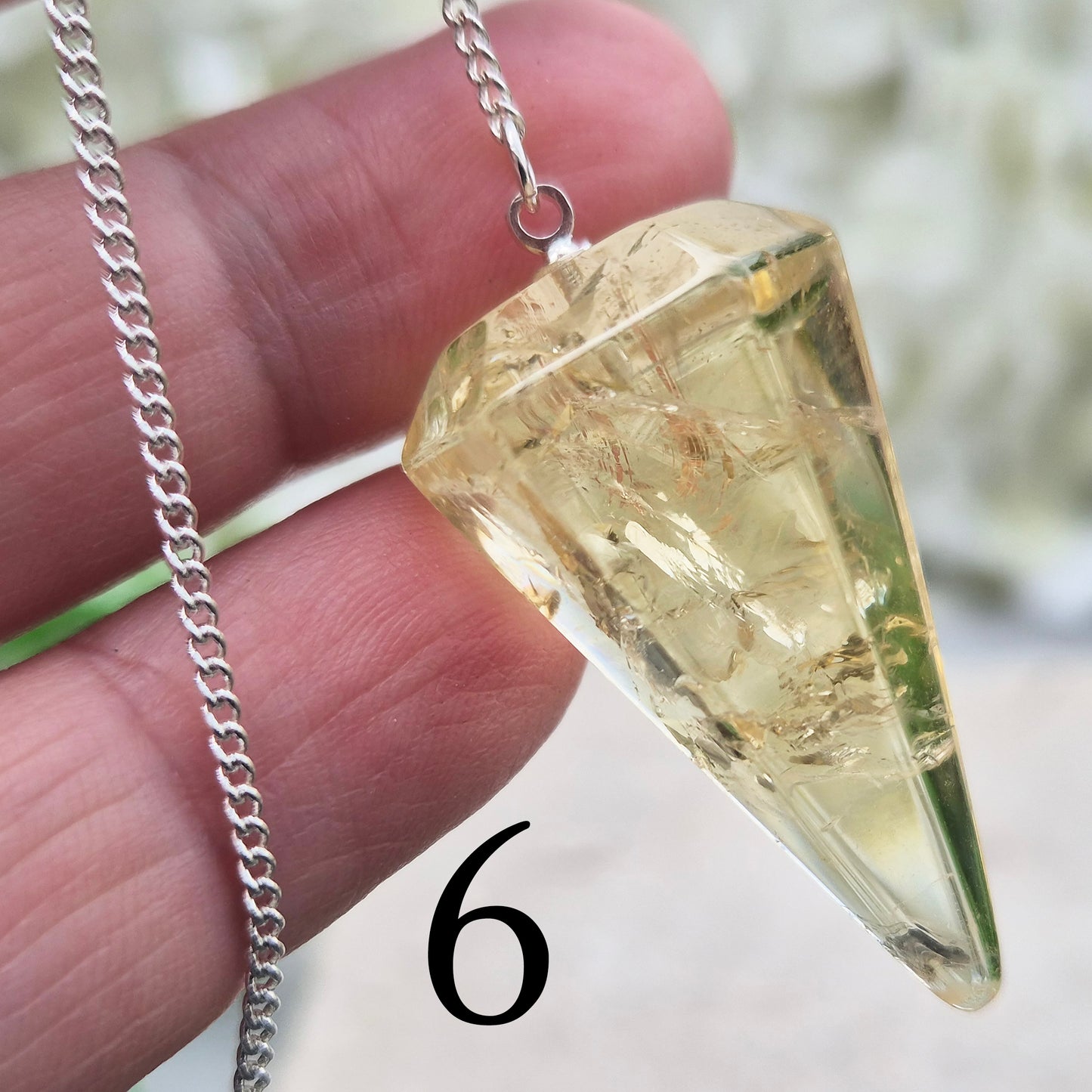 Citrine Crystal Pendulum – Genuine Healing Crystal for Dowsing, Reiki & Spiritual Guidance. Bright uplifting energy for divination and balance.