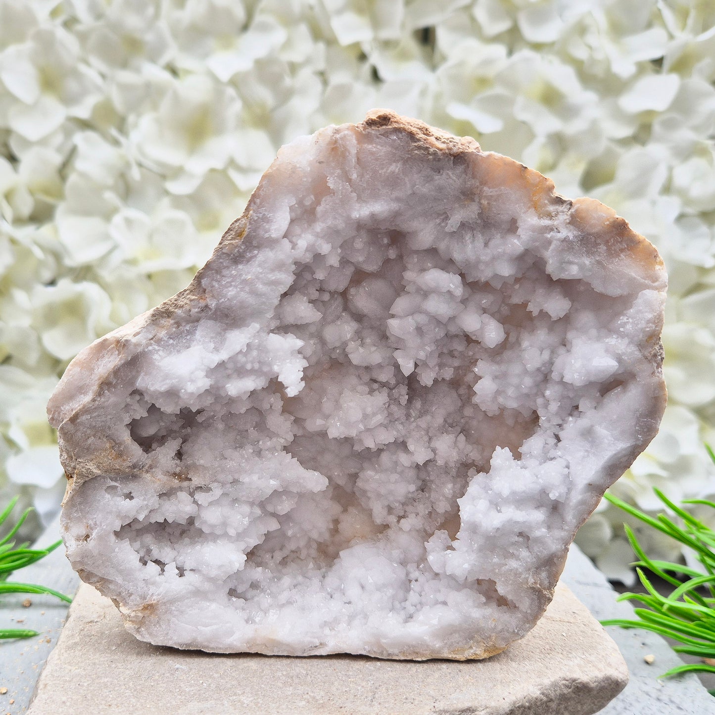 Shop self-standing Quartz geode pairs with sparkling natural crystal interiors. Beautiful for display, energy work, gifting, and home décor.