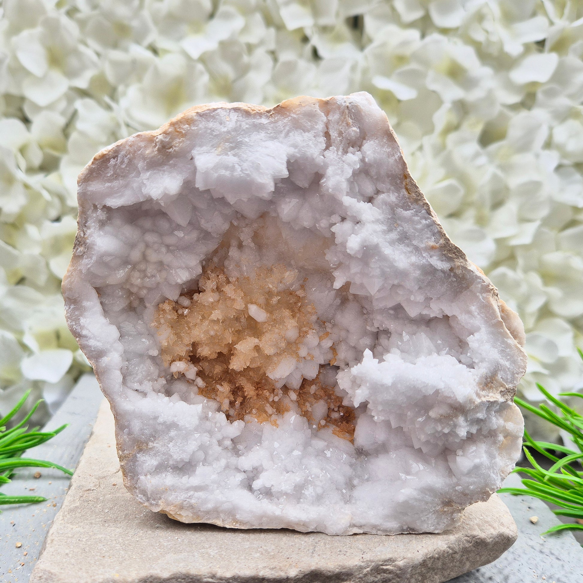 Shop self-standing Quartz geode pairs with sparkling natural crystal interiors. Beautiful for display, energy work, gifting, and home décor.