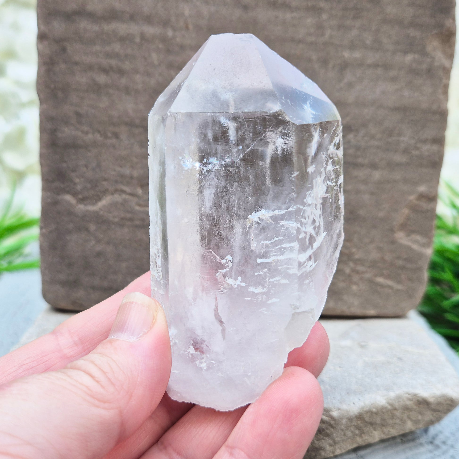 Natural quartz point from Brazil – Beautifully formed, high-quality crystals ideal for amplifying energy, meditation, or display in your crystal collection.