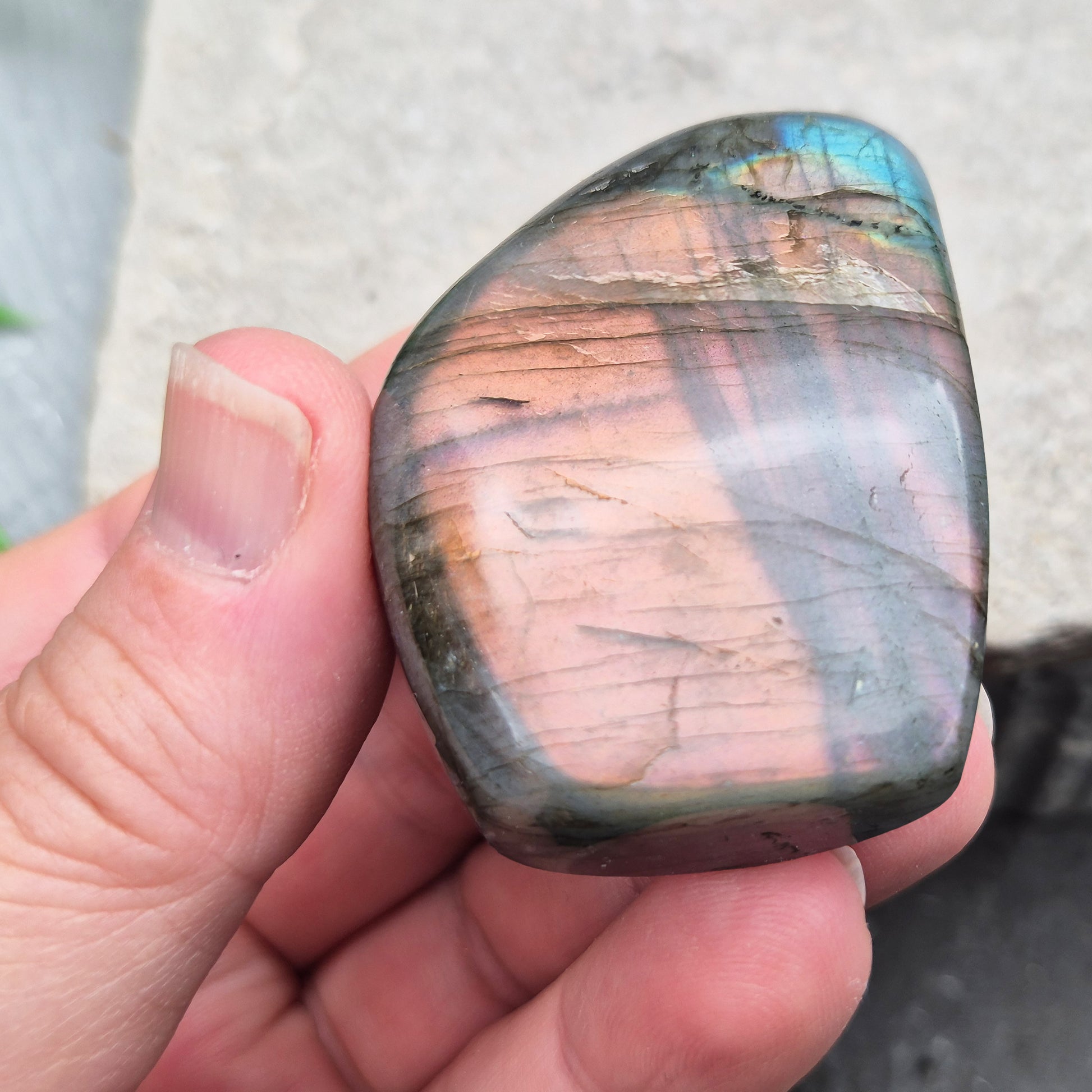 Labradorite freeform crystal with flashes of colour. Supports intuition, focus, and spiritual balance. Perfect for display or energy work.
