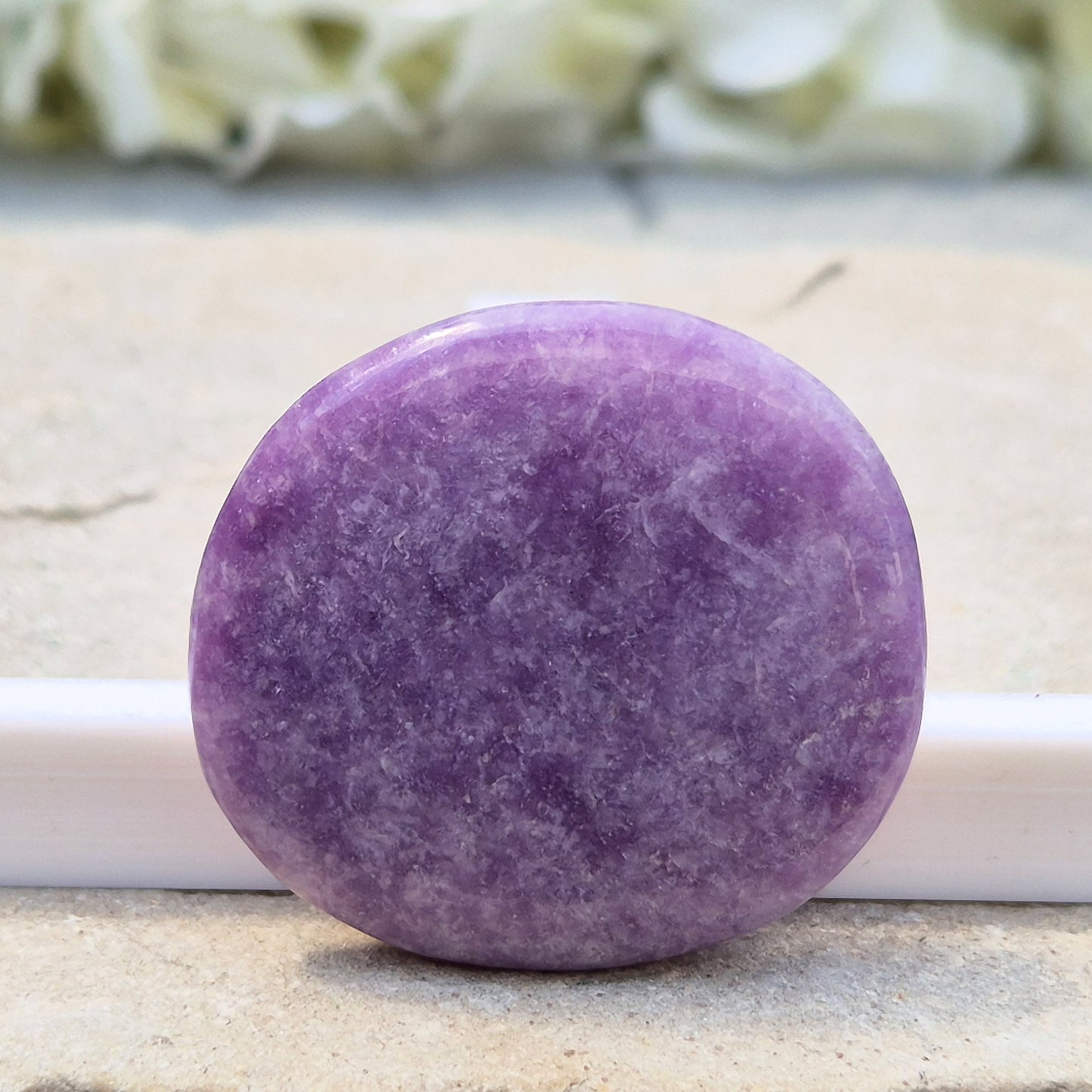 Beautiful Lepidolite crystal in gentle purple tones. A comforting crystal for stress, overwhelm, and relaxation — perfect as a thoughtful gift or daily support.