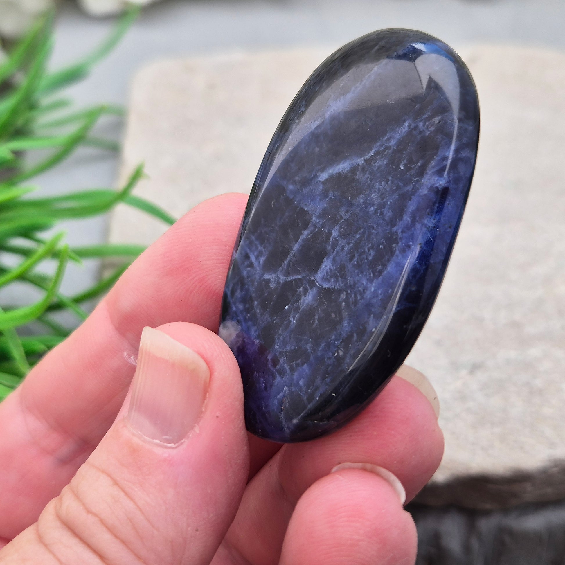 Beautiful A-grade Sodalite palm stone from Namibia. Supports clear thinking, confidence in communication, and emotional calm. Throat & Third Eye chakra crystal.