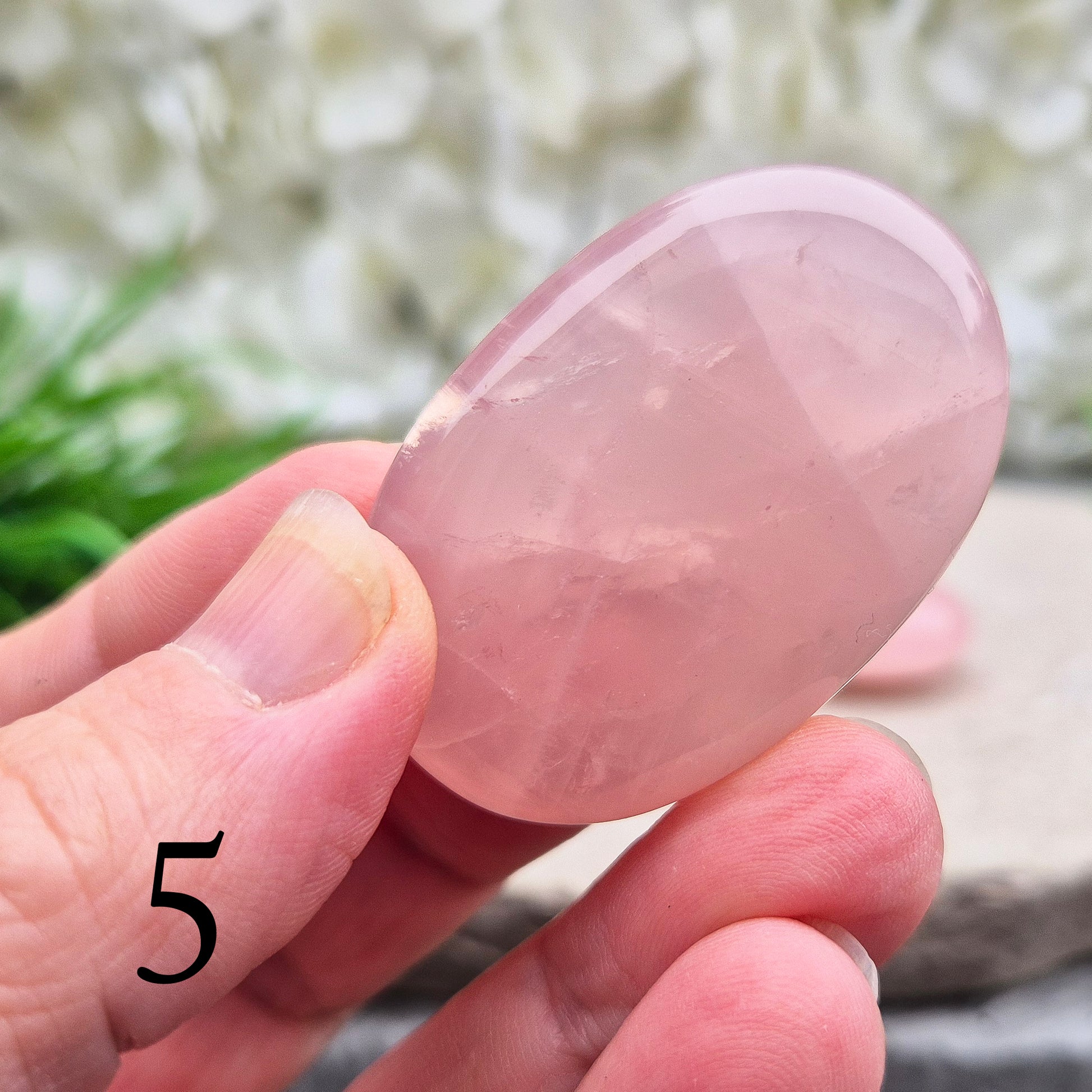 Rose Quartz Palm Stone – the stone of unconditional love and emotional healing. Brings gentle comfort, self-love, and harmony to the heart and mind.