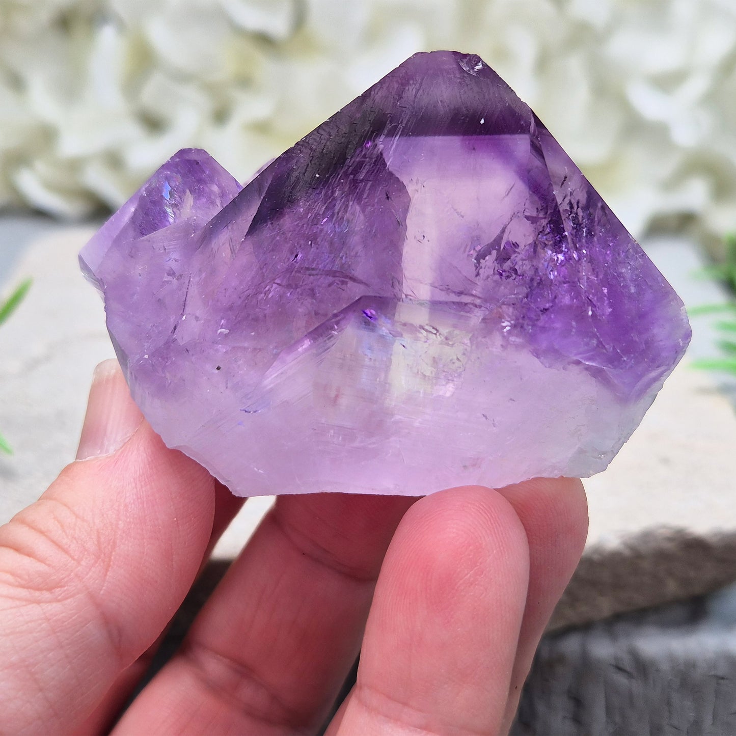 Amethyst standing point with rich purple tones, ideal for creating a calm, grounded space. A striking piece for display, meditation, or everyday energy support.