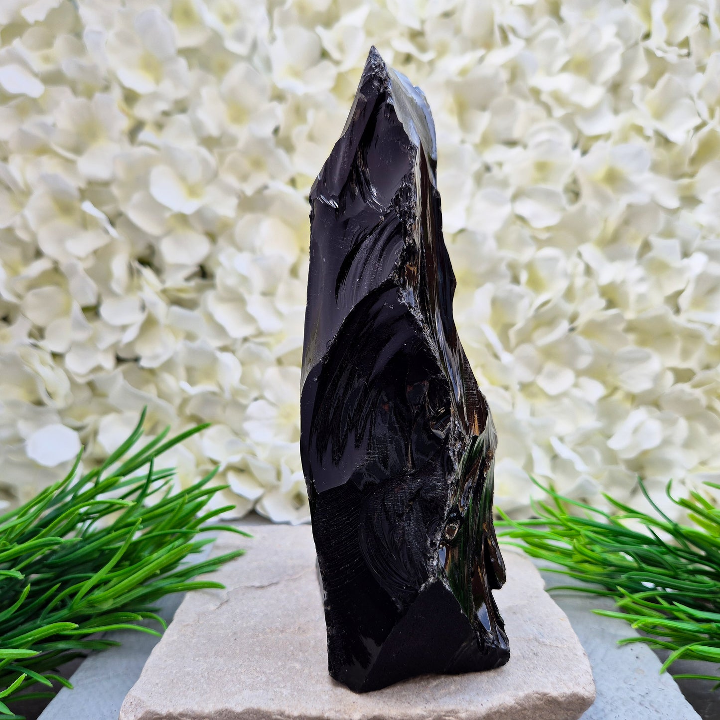 This Black Obsidian freeform has all natural sides and a cut base so it will self stand, highlighting its raw volcanic structure. Fabulous home decor piece.