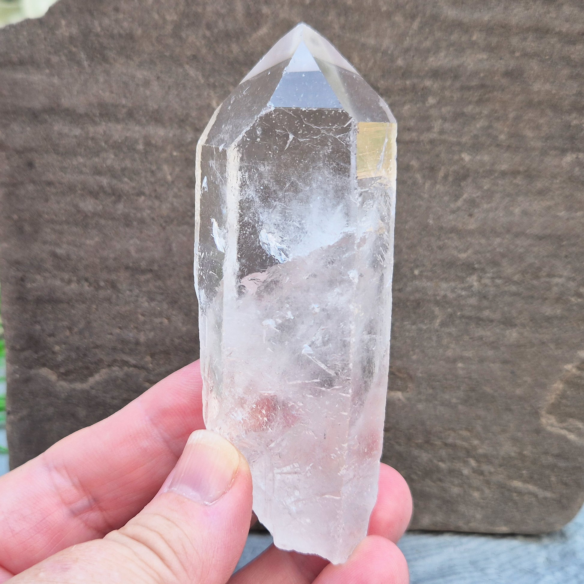 Natural quartz point from Brazil – Beautifully formed, high-quality crystals ideal for amplifying energy, meditation, or display in your crystal collection.