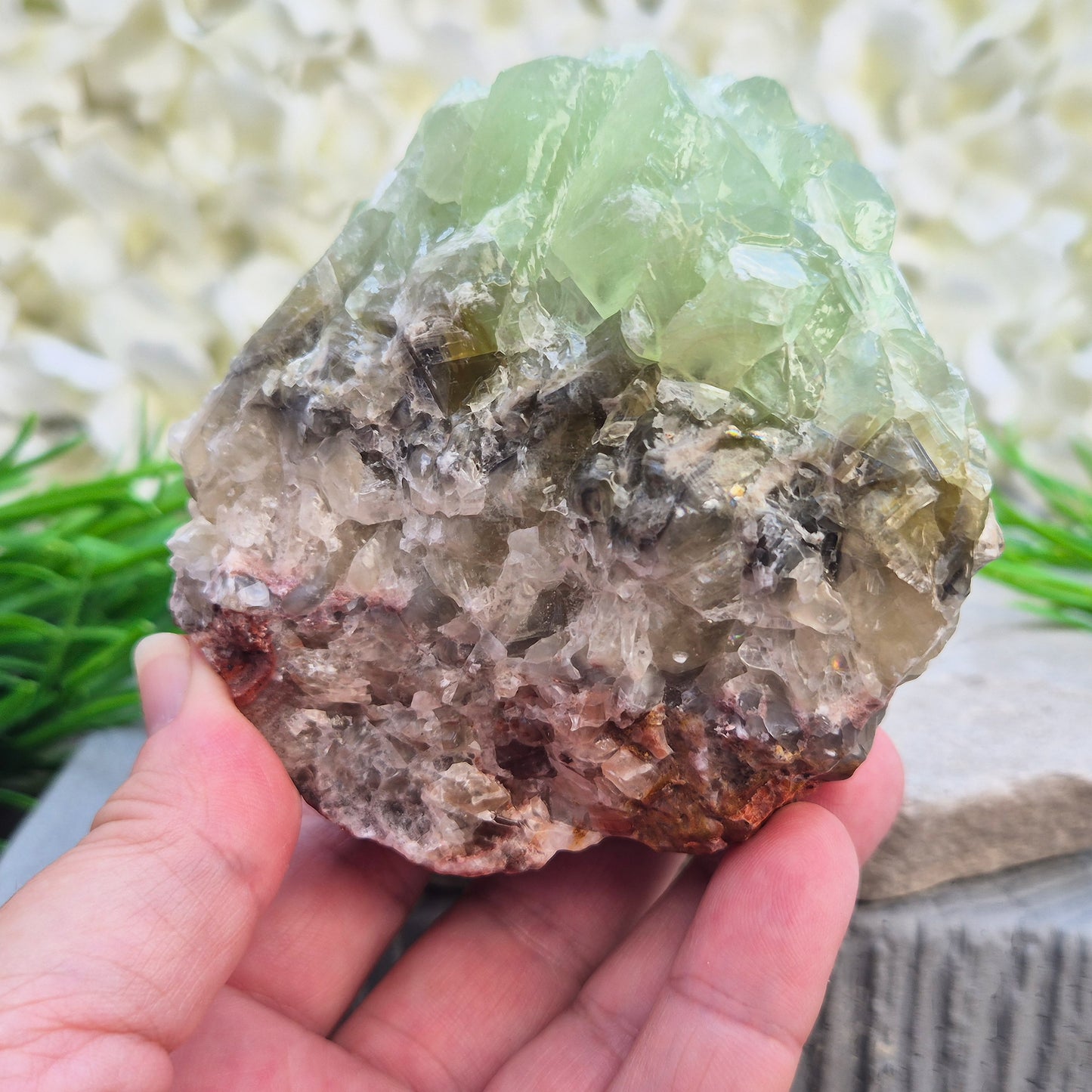 free standing natural Green Calcite crystal that encourages release, emotional balance and gentle renewal. Ideal for heart-centred energy work and fresh starts.