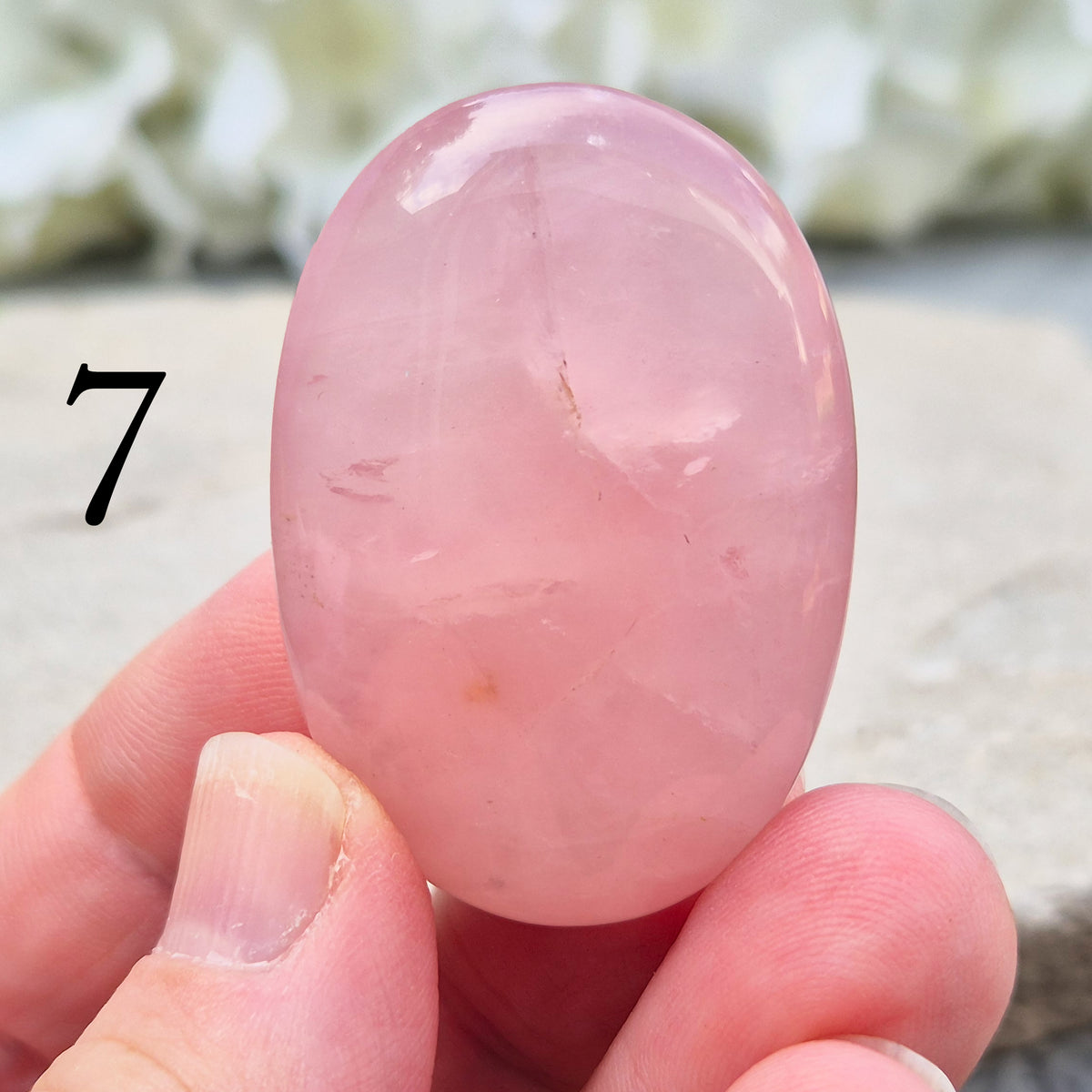 Rose Quartz Palm Stone – the stone of unconditional love and emotional healing. Brings gentle comfort, self-love, and harmony to the heart and mind.