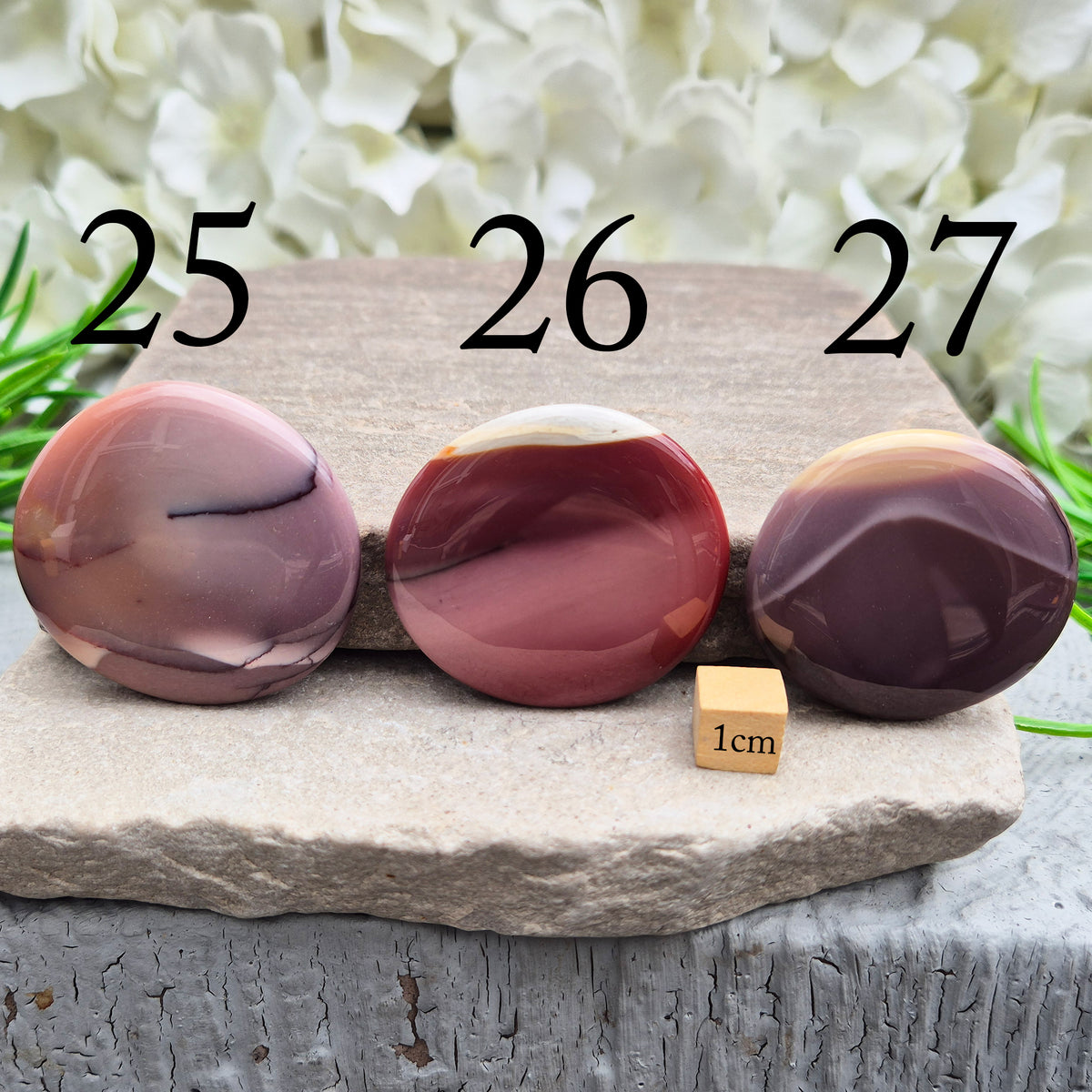 Mookaite palm stone from Western Australia. Supports change, confident choices and self-compassion. Smooth, pocket-sized crystal for meditation or gifting.