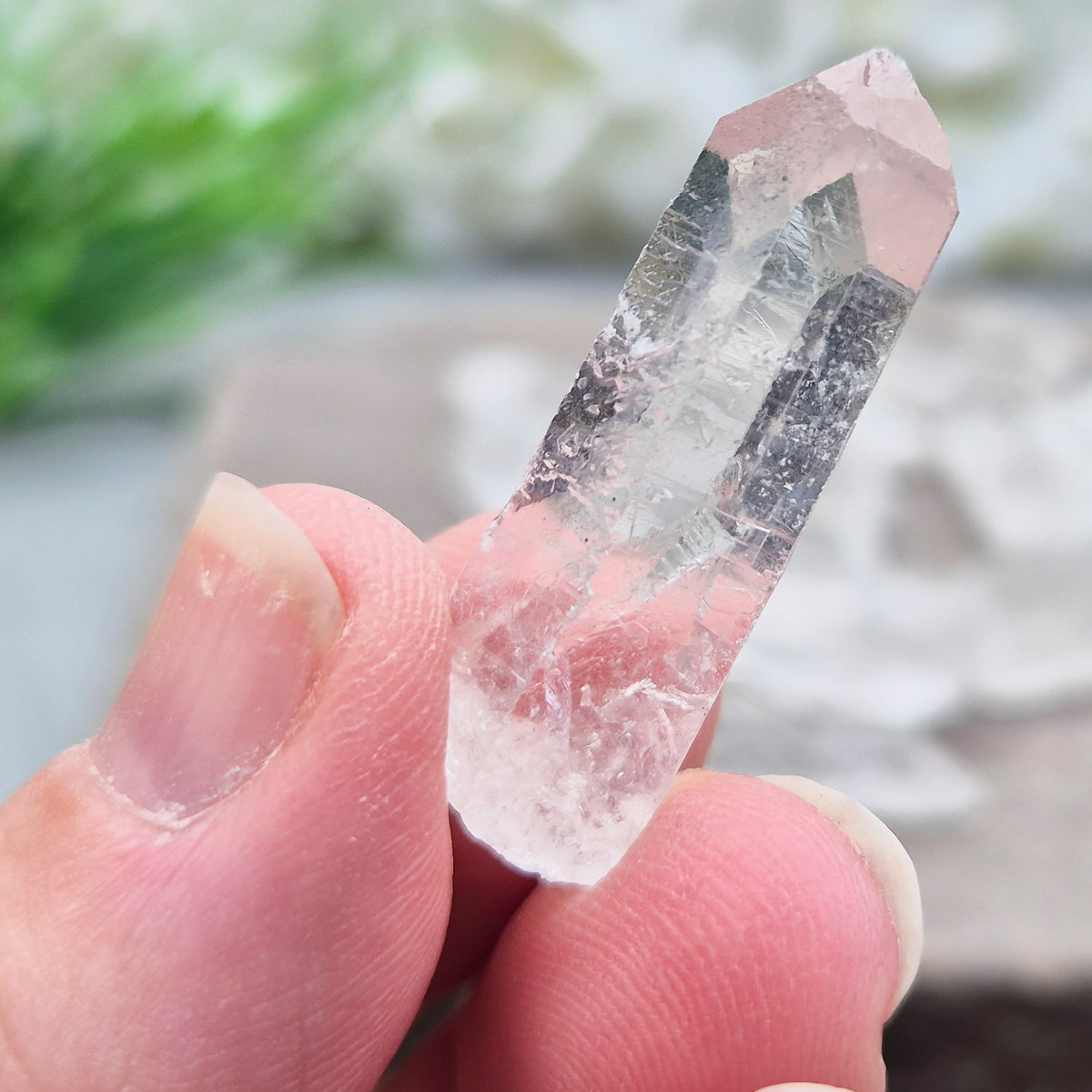 Shop natural mini clear quartz points, 100g of assorted sizes. Known for clarity, focus and amplifying intention — perfect starter crystals or thoughtful gifts.