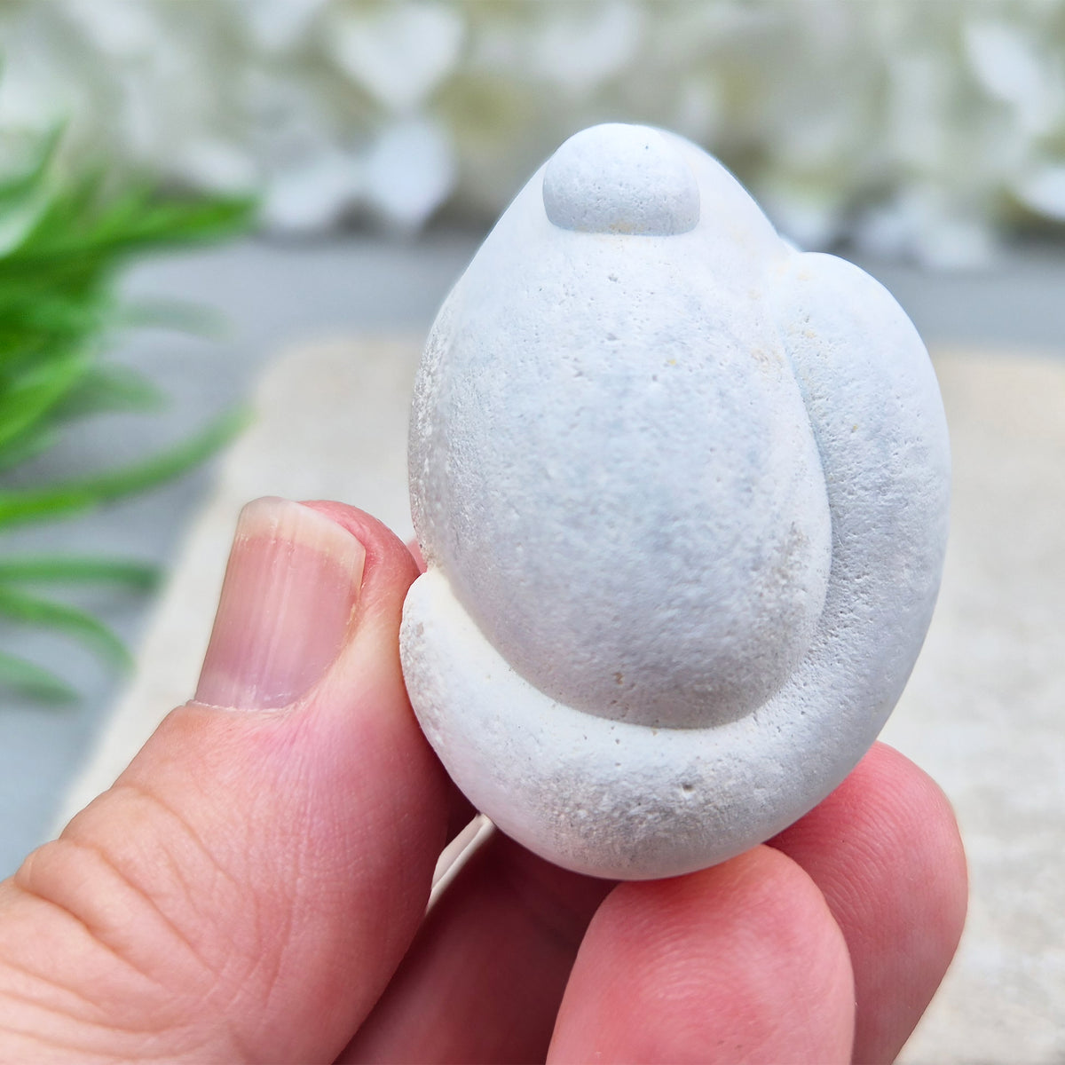 Menalite Freeform from Morocco – Goddess Stone of feminine wisdom, grounding and transformation. A nurturing crystal for meditation and life’s cycles.