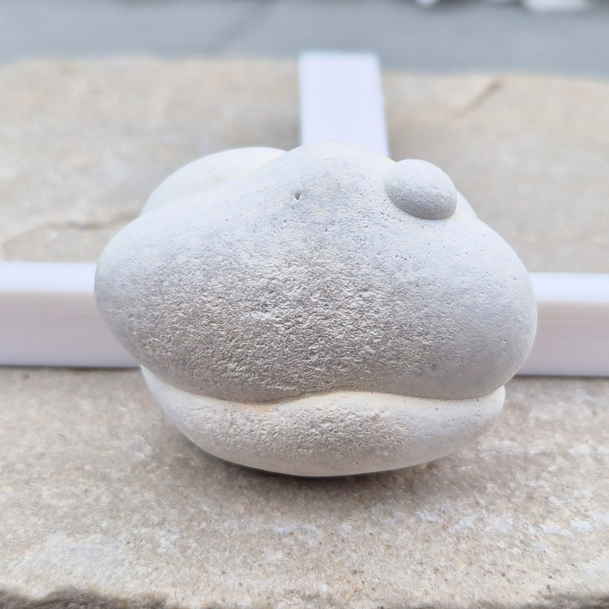 Menalite Freeform from Morocco – Goddess Stone of feminine wisdom, grounding and transformation. A nurturing crystal for meditation and life’s cycles.