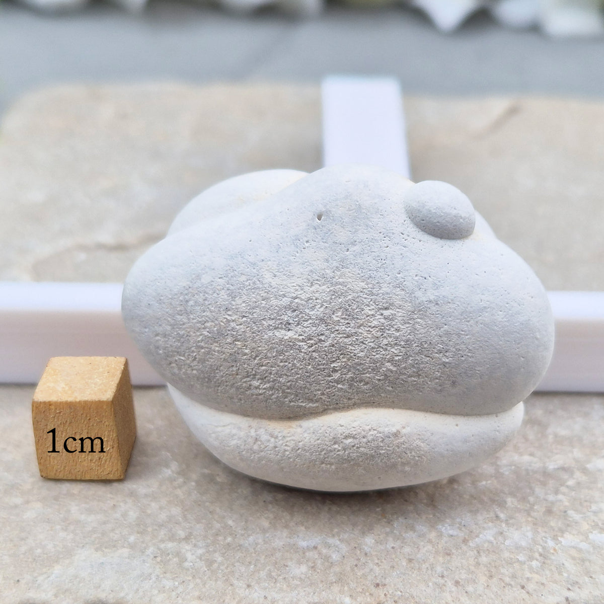 Menalite Freeform from Morocco – Goddess Stone of feminine wisdom, grounding and transformation. A nurturing crystal for meditation and life’s cycles.