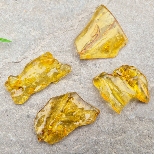 Colombian Copal Amber – hand-picked, one-of-a-kind pieces with a warm, sunlit glow. 
