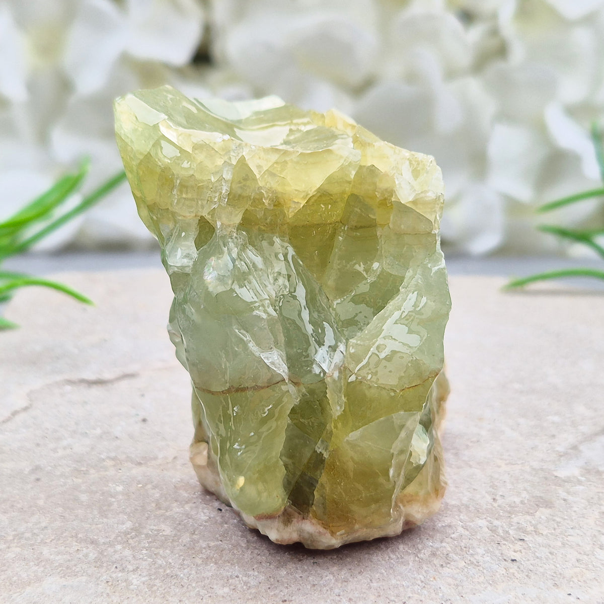 Soothing Green Calcite chunk that encourages release, emotional balance and gentle renewal. Ideal for heart-centred energy work and fresh starts.