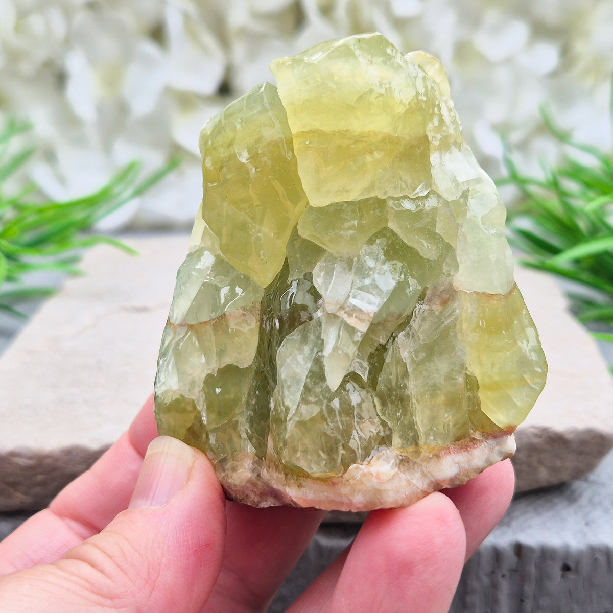 Soothing Green Calcite chunk that encourages release, emotional balance and gentle renewal. Ideal for heart-centred energy work and fresh starts.
