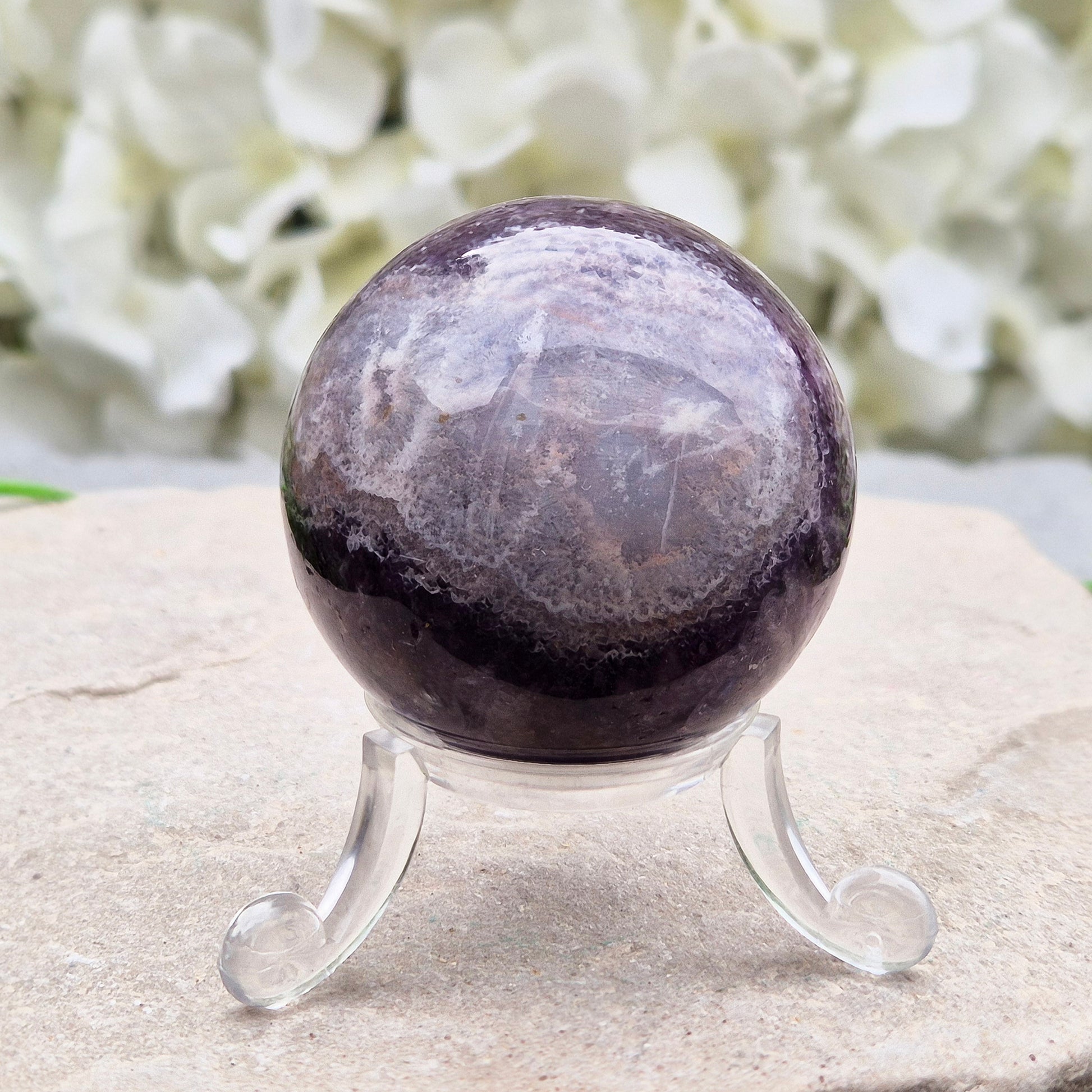 Chevron Amethyst crystals repel negative energy and cleanses your aura. Perfect for resolving problems and taking action. Enhance your intuition.