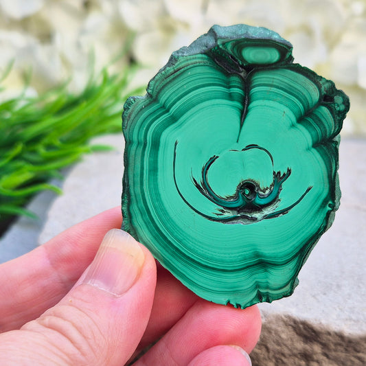 Malachite: Make positive changes, release negativity, heal emotions. Find courage, peace, compassion. Combat depression, grow spiritually.