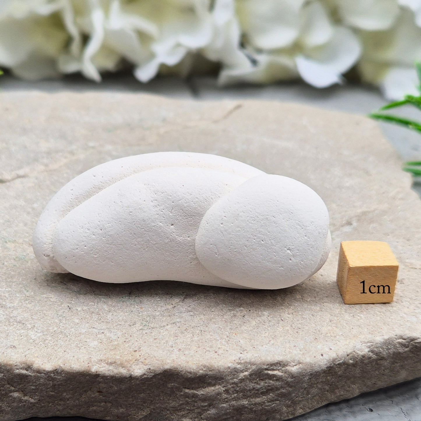 Sacred menalite stone supports transformation, ancestral healing & feminine energy. A powerful ally for meditation & growth. Connect to the goddess within you.